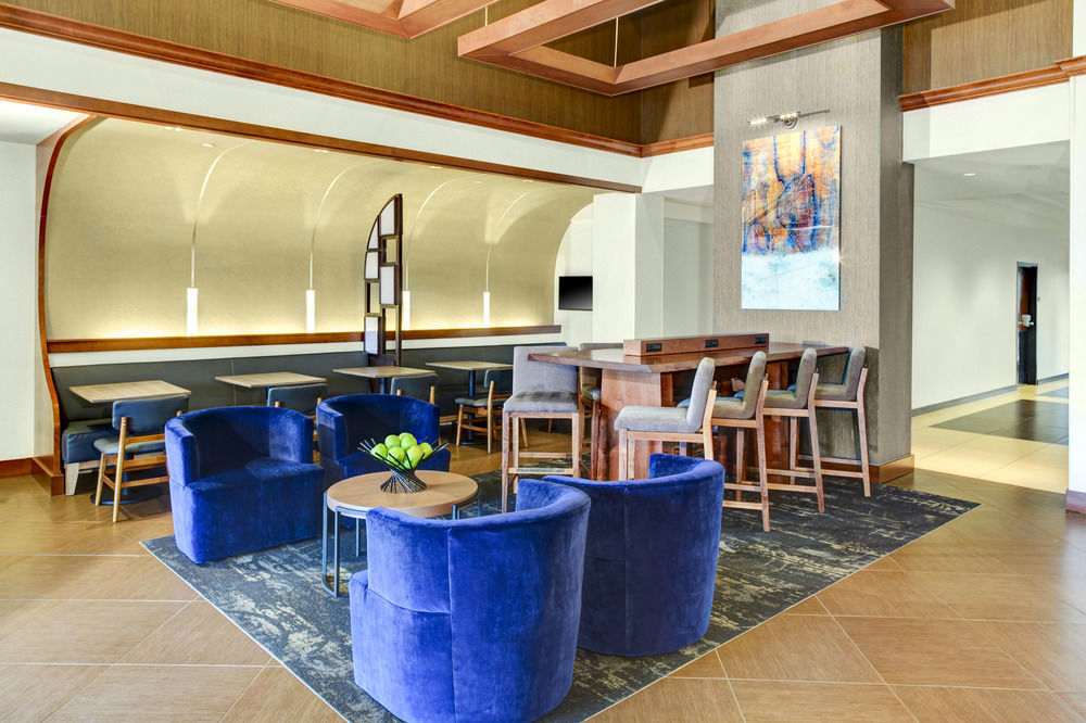 Hyatt Place Boise/Towne Square Exterior photo