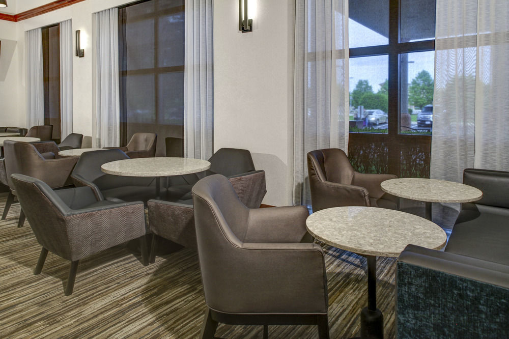 Hyatt Place Boise/Towne Square Exterior photo